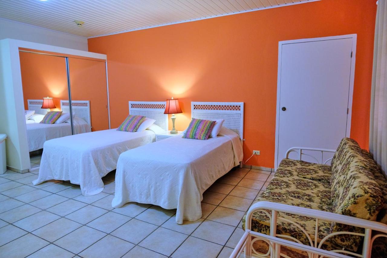 Aruba Quality Apartments & Suites Palm Beach Exterior photo