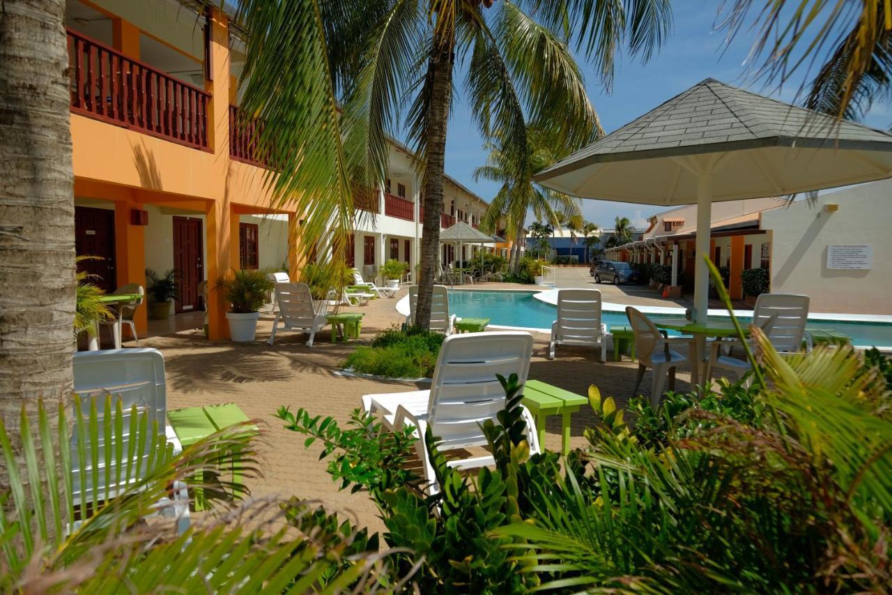 Aruba Quality Apartments & Suites Palm Beach Exterior photo
