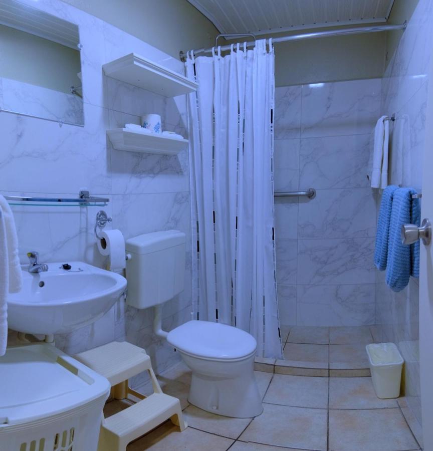 Aruba Quality Apartments & Suites Palm Beach Exterior photo